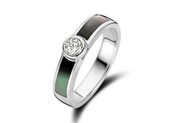 Moments 15153AW Ring